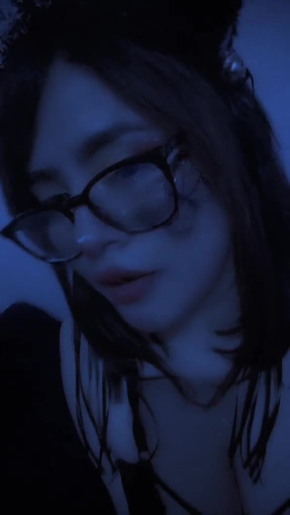 Otaku tetona Yoselin pidiendo verga