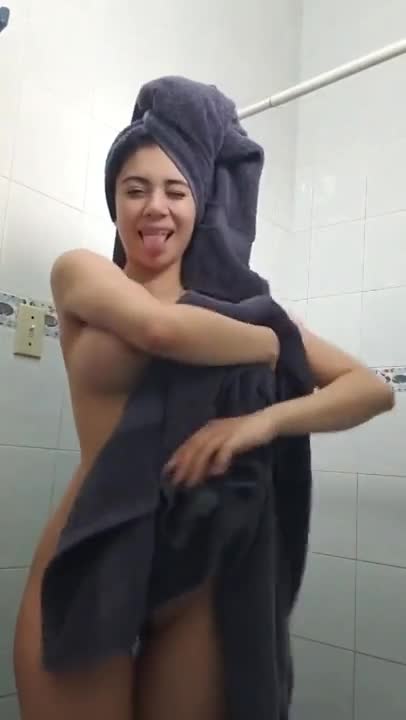 Me mando el video luego de bañarse y pidio que no lo compartiera