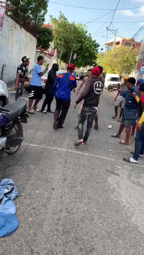 loco del barrio la babilla 