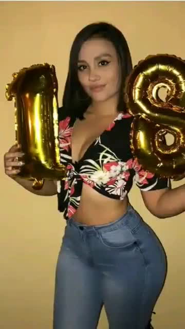 VIRAL Jovencita de 18 años FACEBOOK